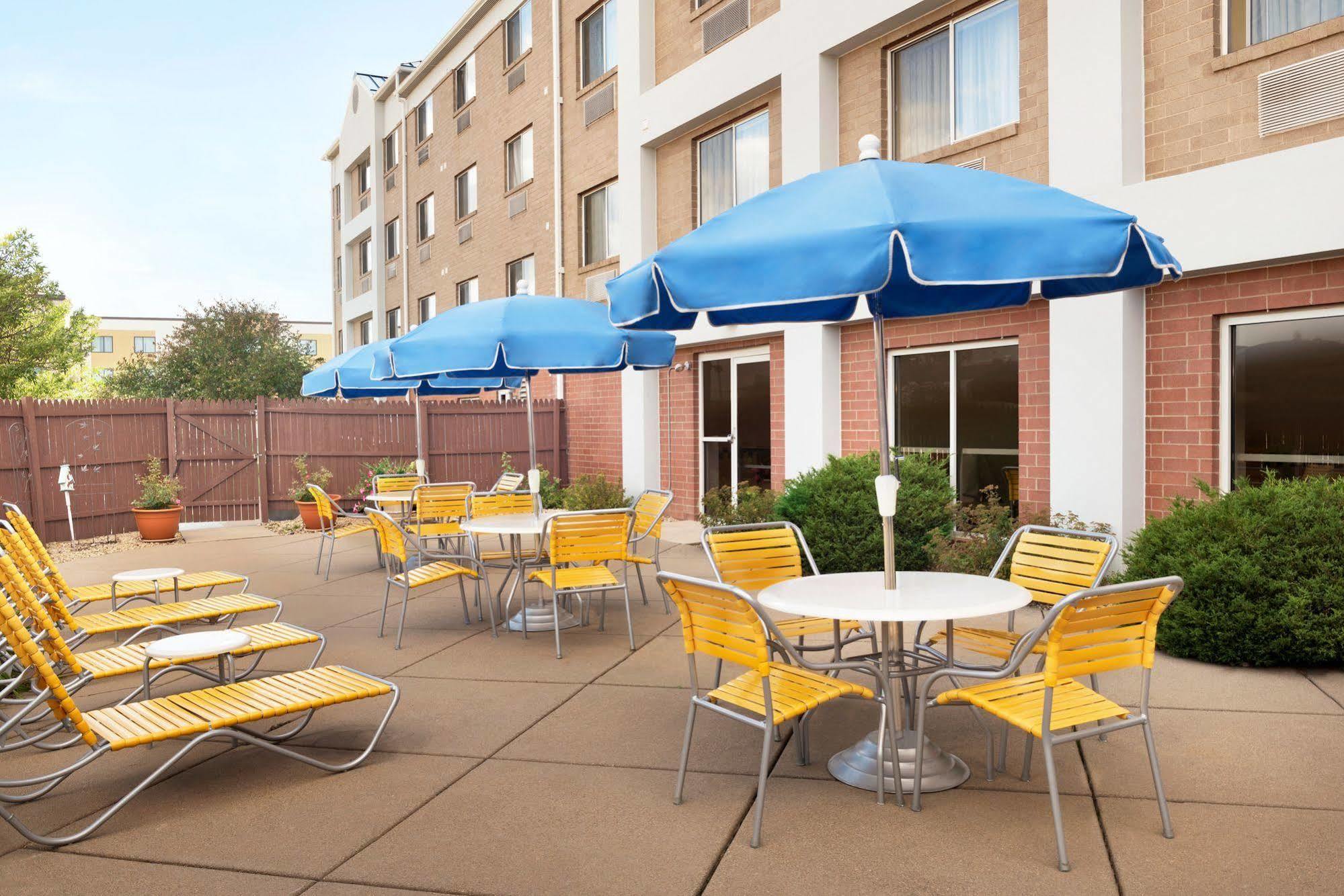 Fairfield Inn & Suites Minneapolis Bloomington/Mall Of America Exterior photo